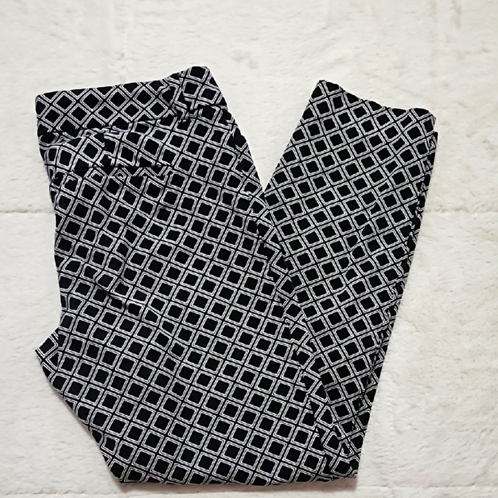 Old Navy Pixie Chic Black and White Geometric Pants